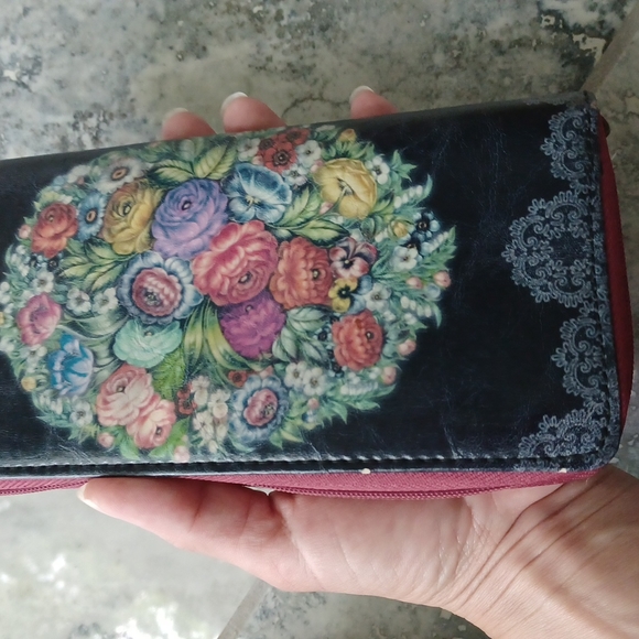 Wallet - Picture 16 of 16